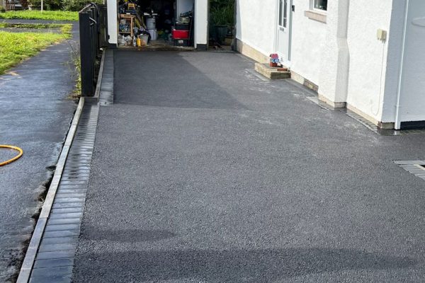 Tarmac-driveway-in-plymmouth-1