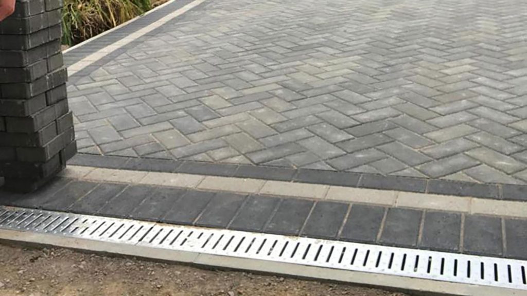 Top 5 Mistakes to Avoid When Choosing a Driveway Company in Devon